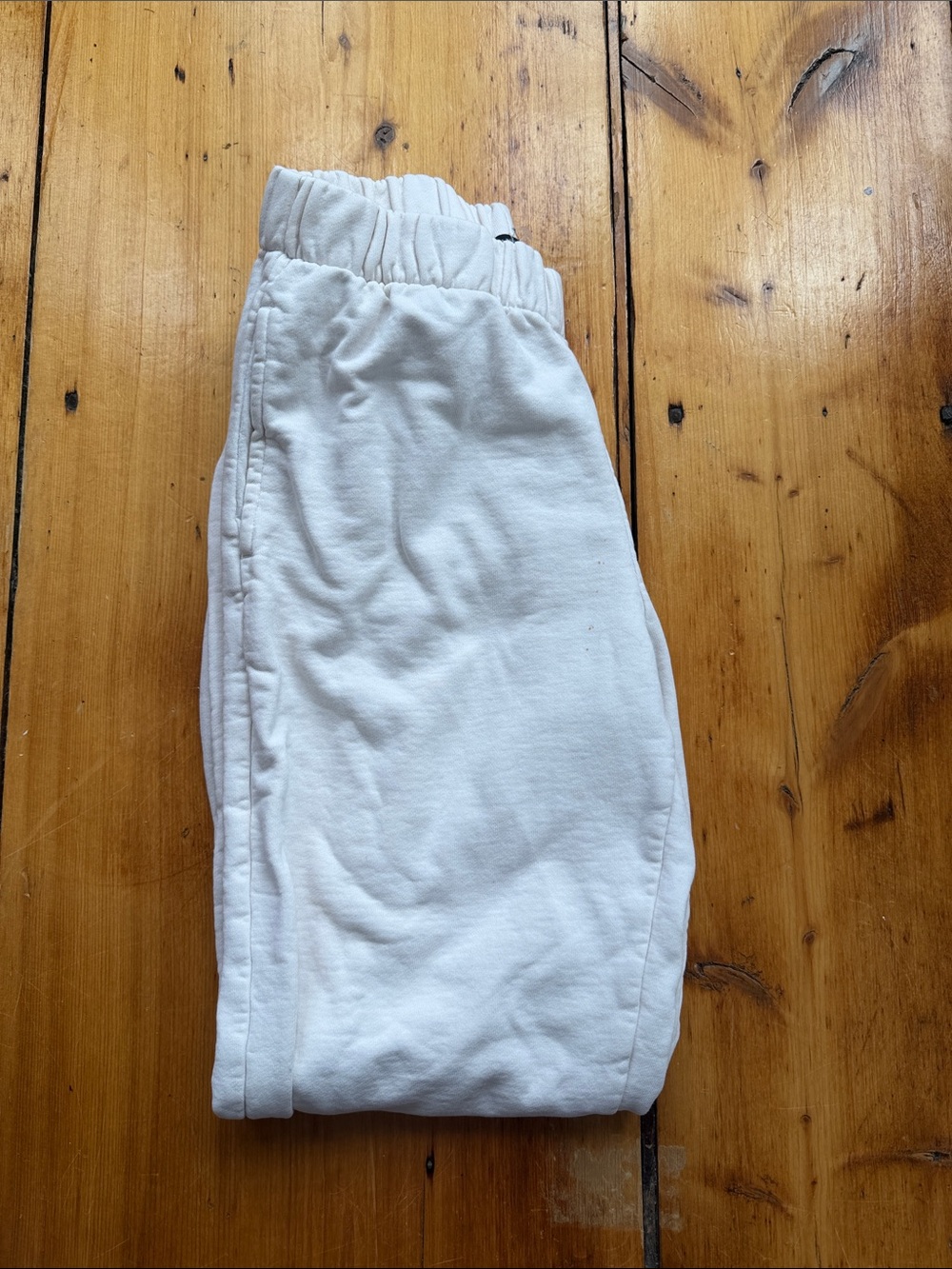 Brandy Melville Rose Cream Sweatpants | Good Condition